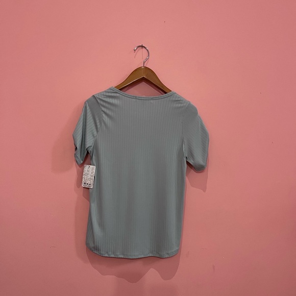 Gray Ribbed Short Sleeve Top - Picture 2 of 6